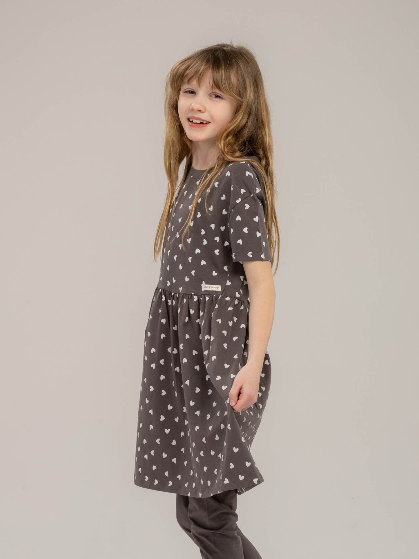 Paris Grey Hearts | Dívčí šaty s krátkými rukávy