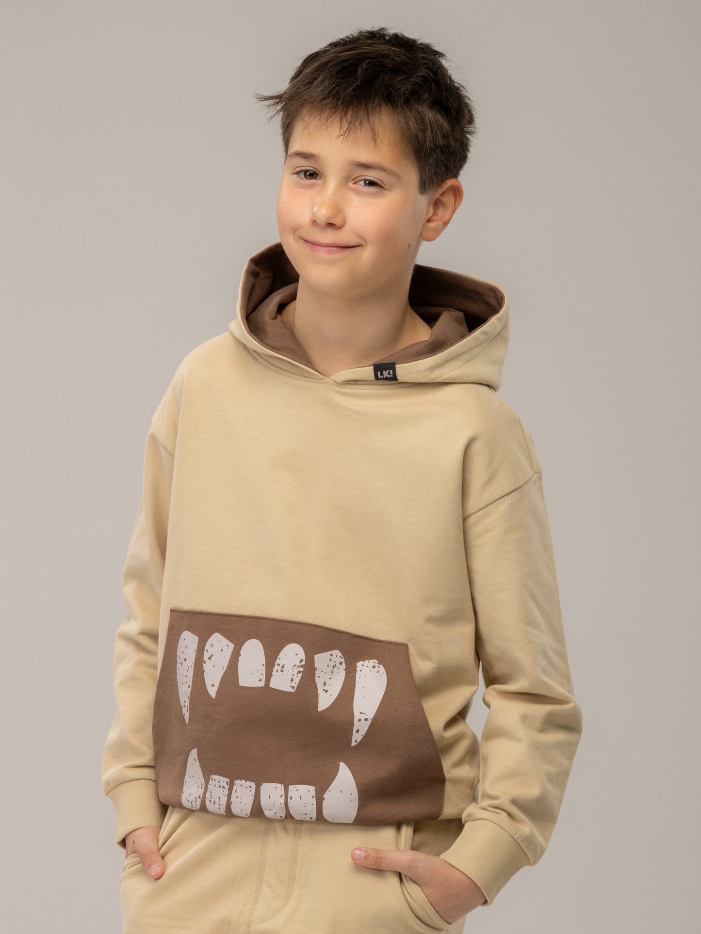Beige Brown Teeth | Chlapecký pulover s kapucí