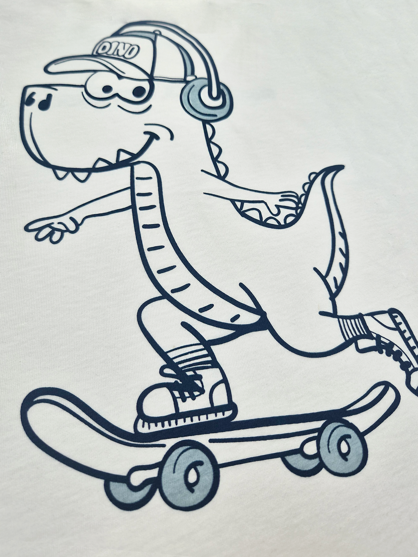 Cream Skater Dino | Chlapecké tričko s dlouhými rukávy - volný střih